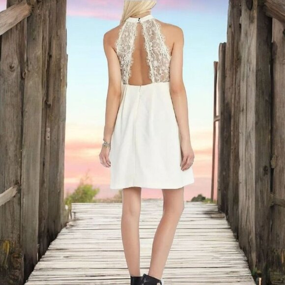 BCBGeneration ✦ Ivory Lace Halter Mini Dress ✦ Bridal Boho Cocktail Romance Sz 0 - Picture 1 of 15